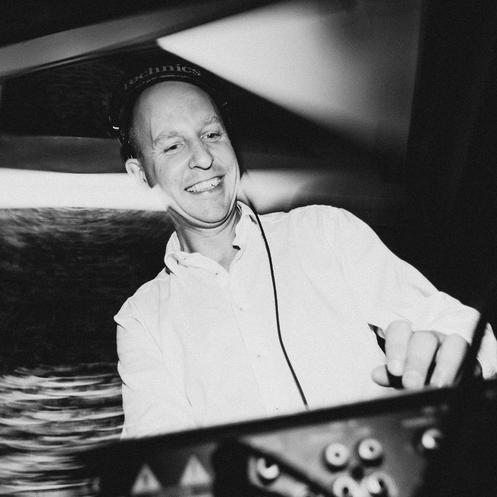 DJ Steve bei einem Event auf den Kanaren